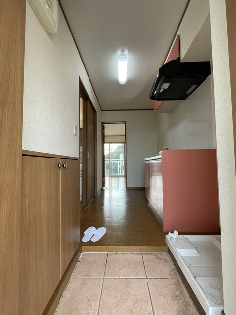 玄関　明るい玄関♪（クリーニング前）