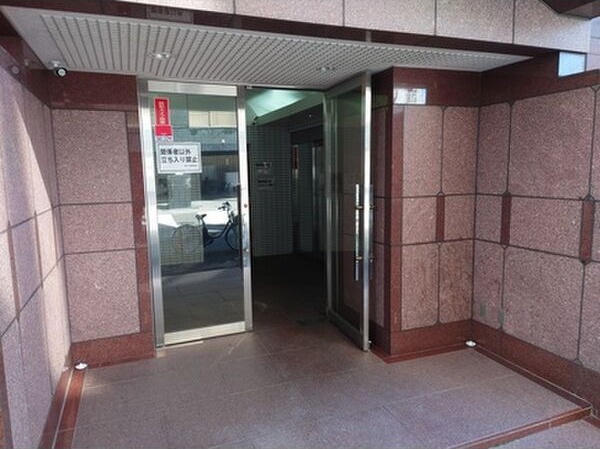 エントランス　★☆他社物件も内見や契約可能！相見積もり大歓迎☆★