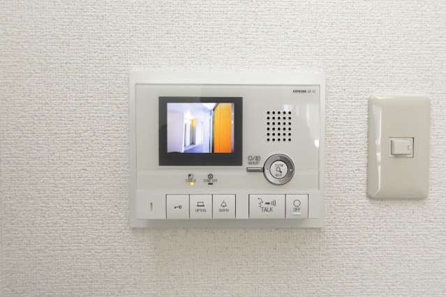 セキュリティ　モニター付きインターフォン