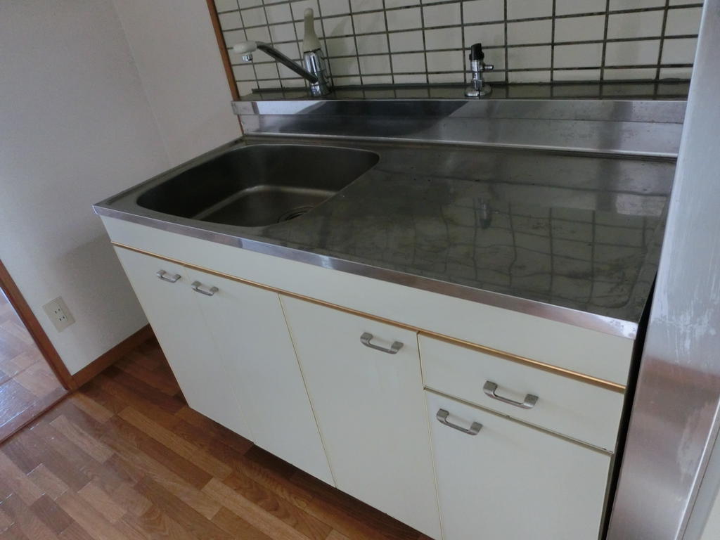 キッチン　※写真は別のお部屋です。現況を優先させていただきます。