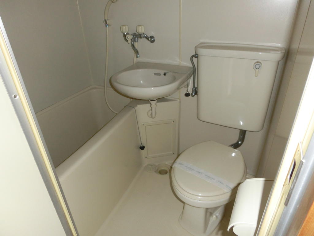 トイレ　※写真は別のお部屋です。現況を優先させていただきます。