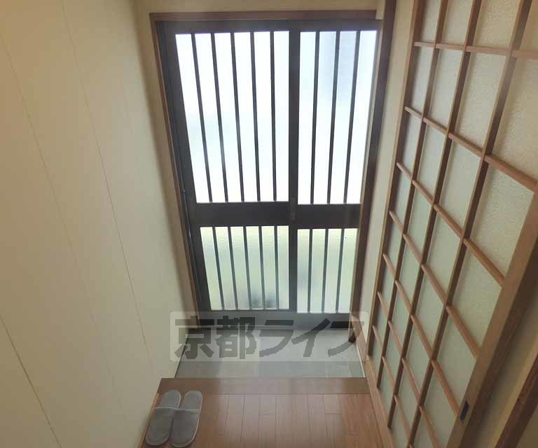玄関　玄関です。