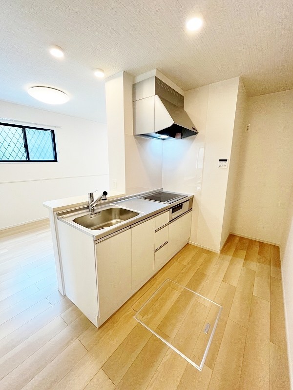 キッチン　★システムキッチングリル付き/3口コンロ★