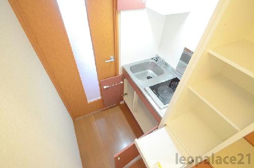 キッチン　設備・使用は号室により異なる為、現況を優先致します。