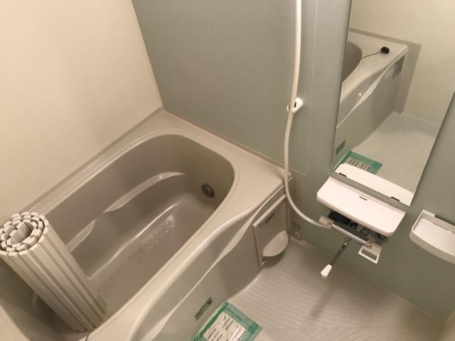 バス・シャワールーム　追い焚き・浴室乾燥付きのお風呂