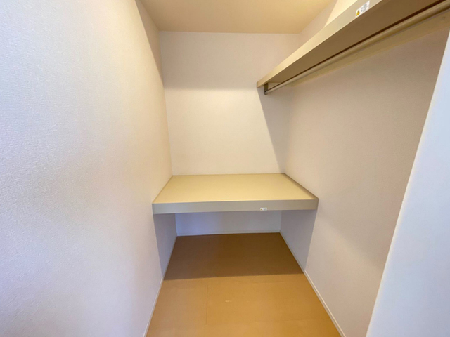 収納　ウォークインクローゼット