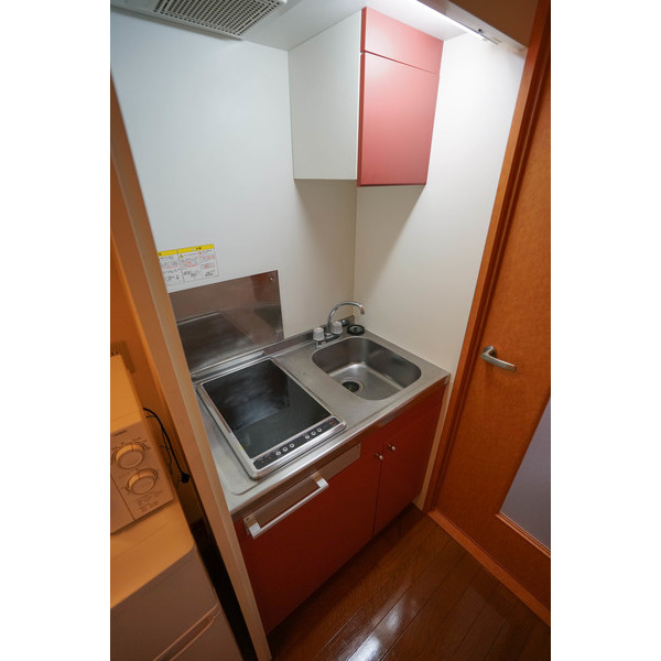 キッチン　同じ建物の別のお部屋