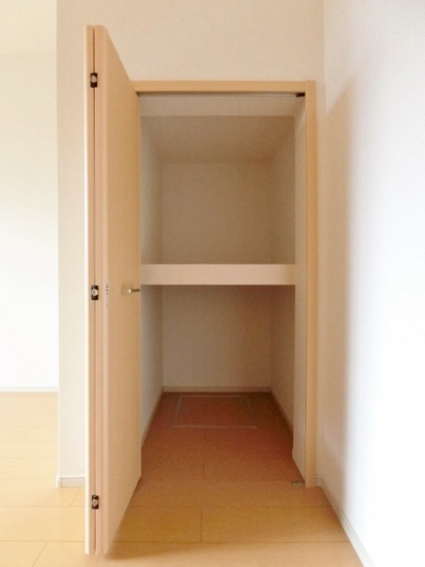 収納　図面と現状に相違がある場合には現状を優先