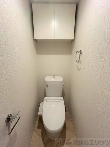 セレニテ江坂エクラのトイレ写真