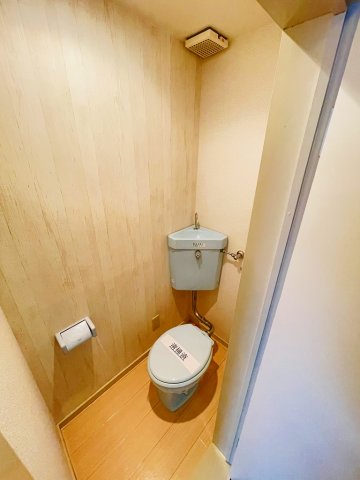 トイレ　シンプルで使いやすいトイレです