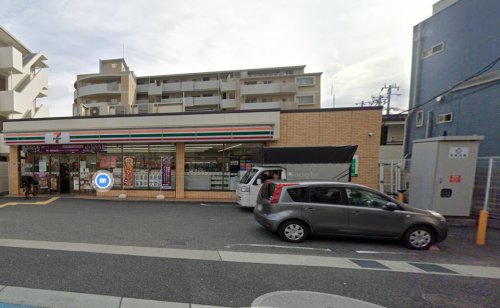 コンビニ　セブンイレブン 神戸北青木4丁目店（コンビニ）まで396m