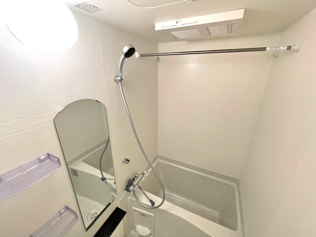 バス・シャワールーム　バス