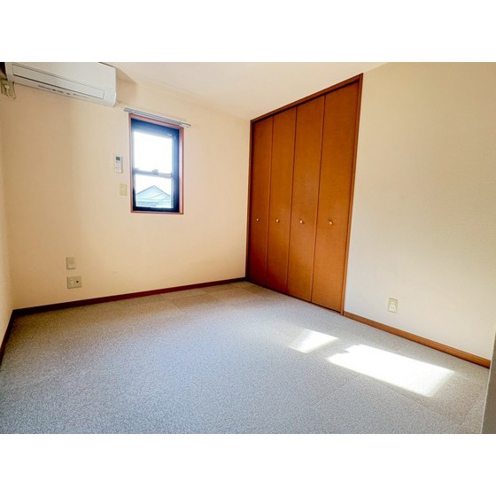 その他部屋・スペース　２階２面採光で明るいお部屋です