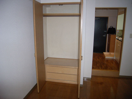 収納　※他のお部屋の写真です。