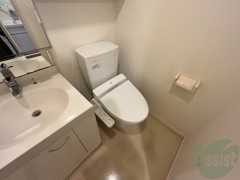 トイレ　トイレは清潔感があり安心して使用できそうです。