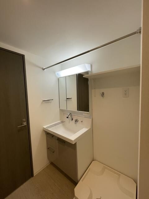 洗面設備　忙しい朝には欠かせない洗面所です