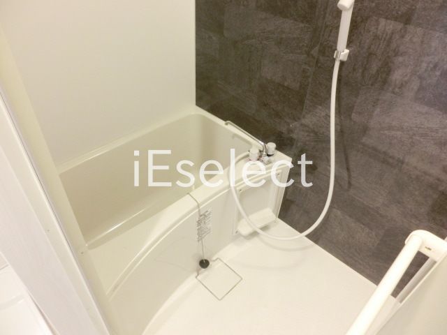 バス・シャワールーム　お風呂で毎日の疲れもスッキリ。