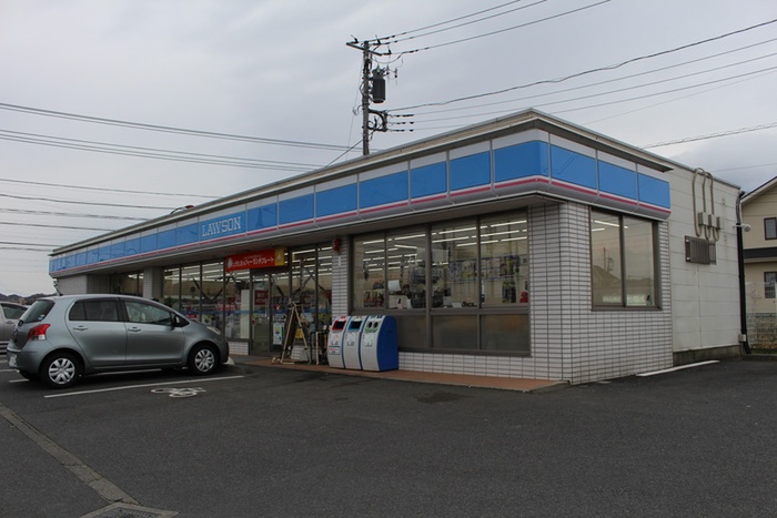 コンビニ　ローソン（コンビニ）まで649m