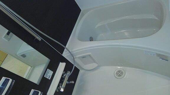 バス・シャワールーム　追い焚き機能付き