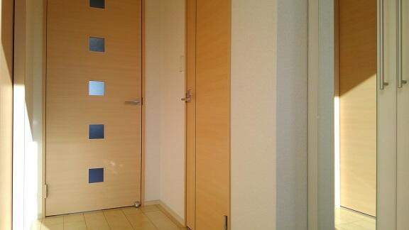 玄関　シューズボックス付き