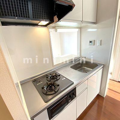 キッチン　※写真は別号室のものですので現状優先させて頂きます。