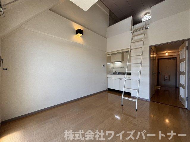 居室・リビング　※別号室の為、現況優先※別号室の為、現況優先