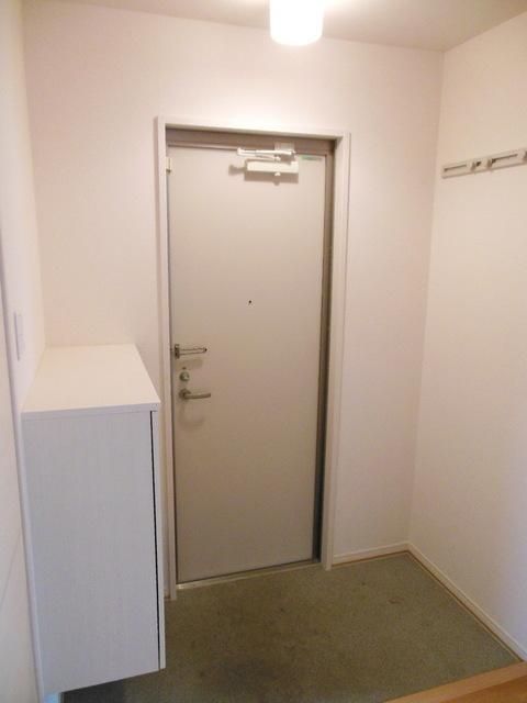 玄関　★玄関・下駄箱付です★