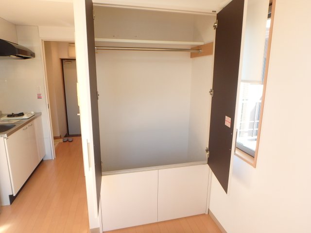 収納　参考　別室