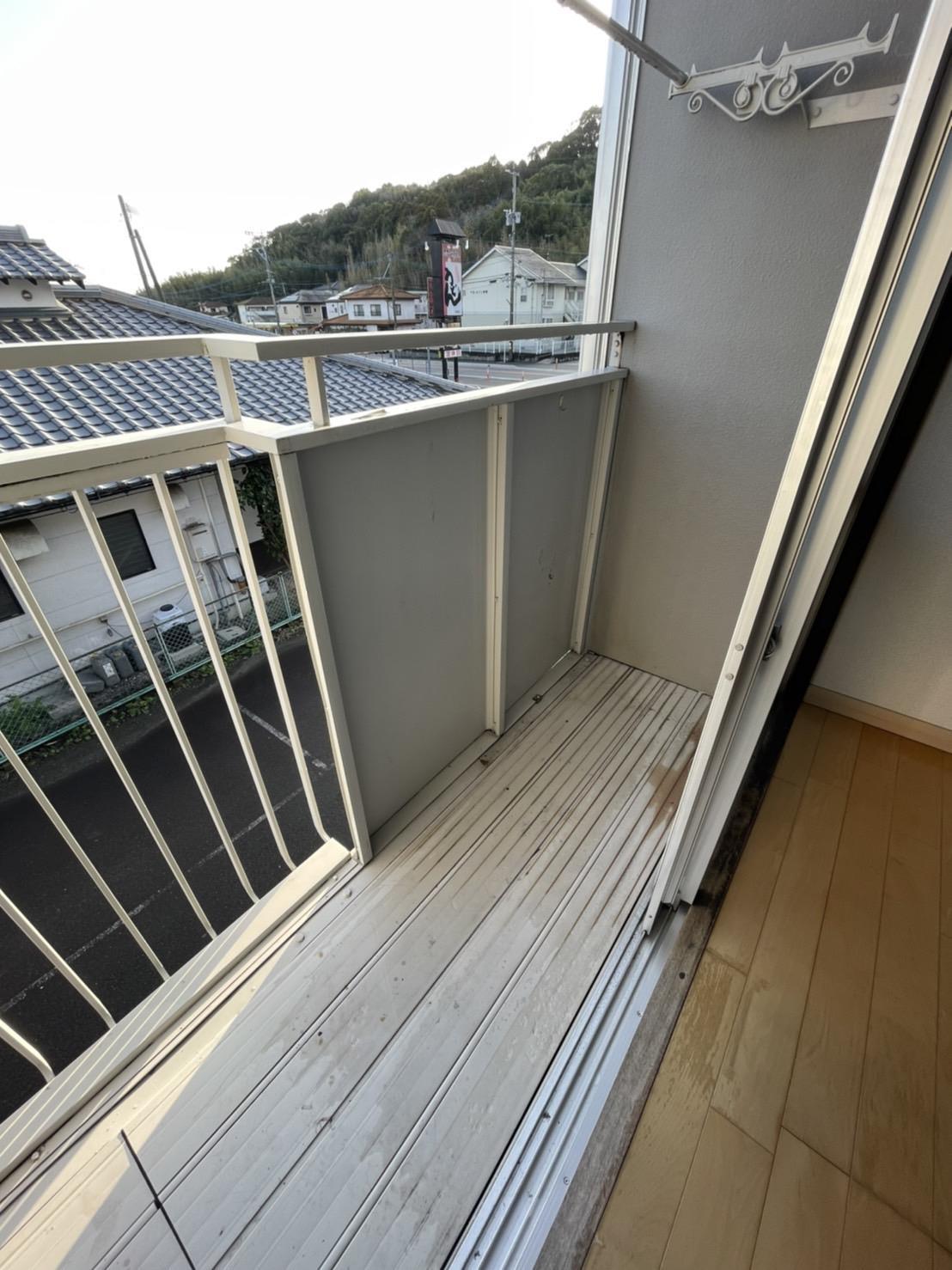 バルコニー　バルコニー(他居室の参考写真)