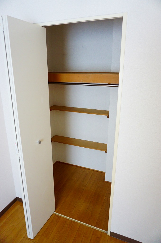 収納　クローゼット