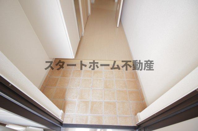 玄関　明るい玄関です