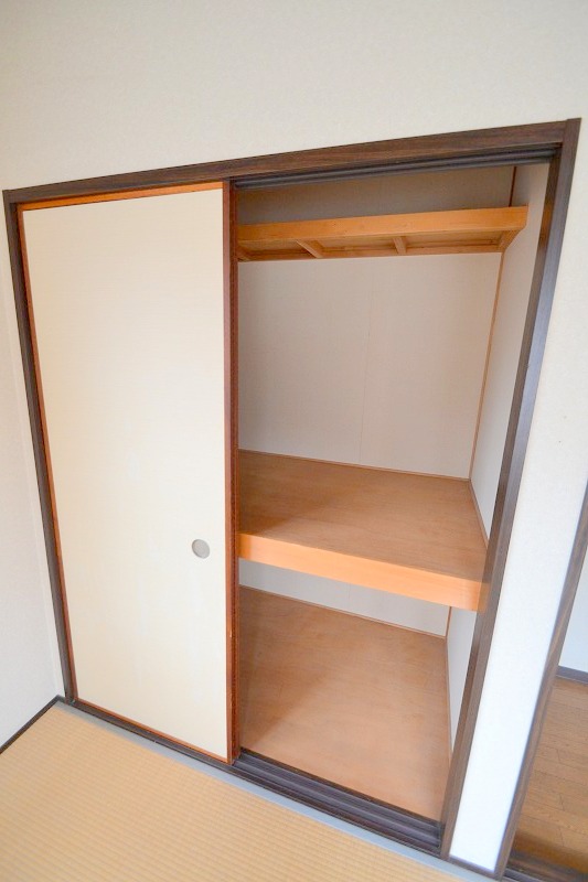 収納　お問合せはシティホーム海田センター　082-821-2227