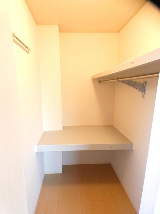 収納　ウォークインクローゼット