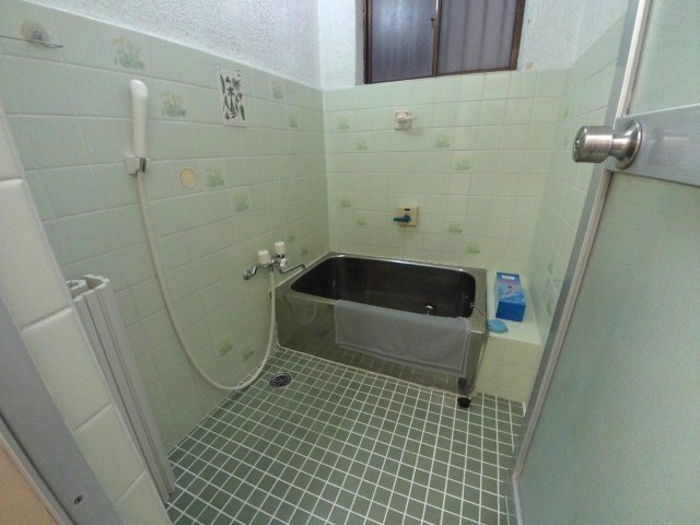 バス・シャワールーム　リラックスできるお風呂です。