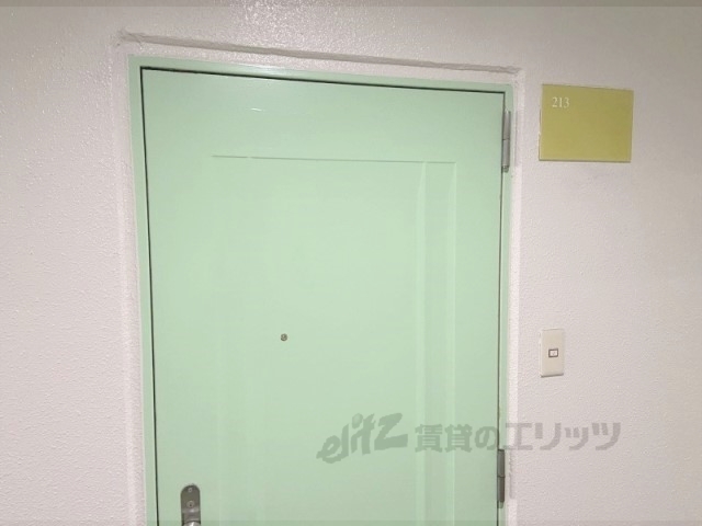 玄関　インターホン