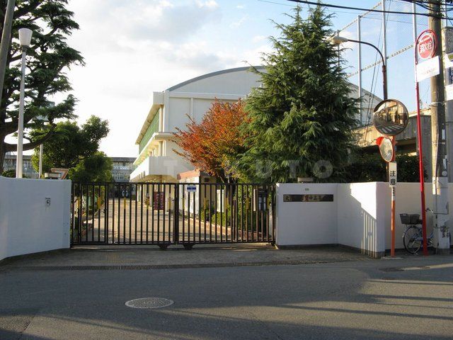 高校・高専　大阪府立　豊中高校（高校・高専）まで482m