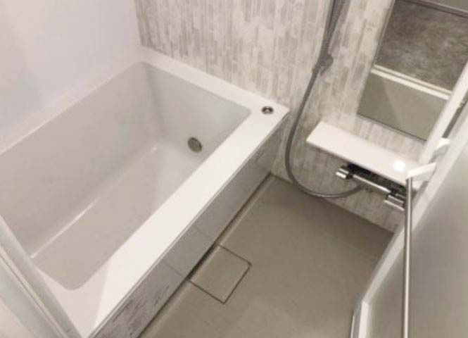 バス・シャワールーム　写真は同タイプ住居です。