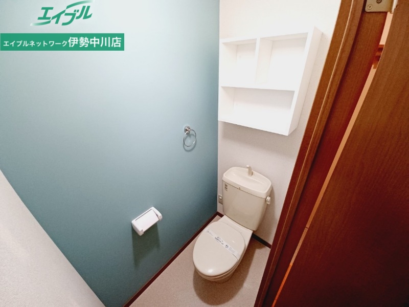 トイレ　同物件別部屋写真