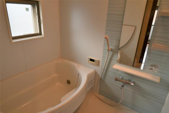 バス・シャワールーム　※他号室の写真です