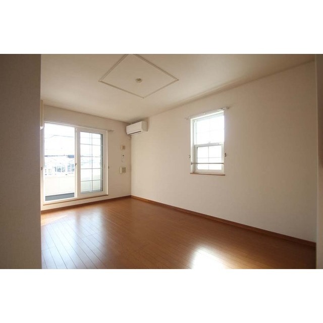 居室・リビング　※画像は全て２０１（２０２の反転）