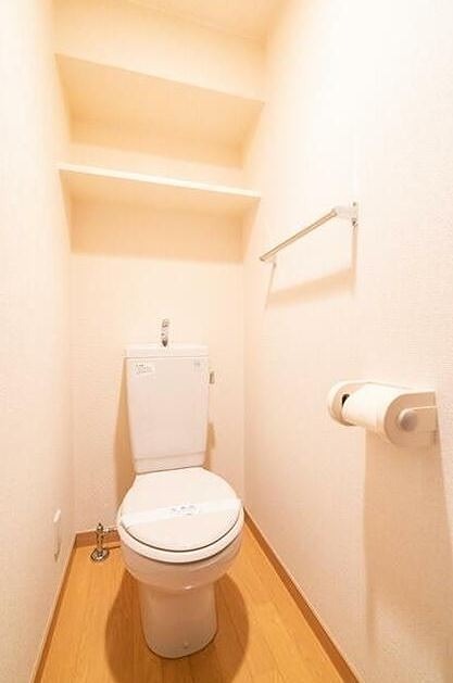 トイレ　※同仕様写真