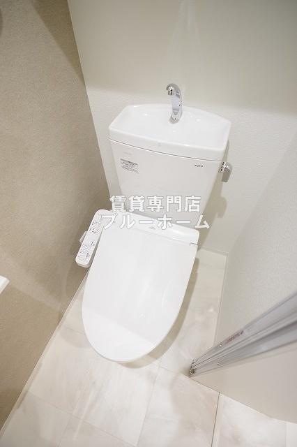 トイレ　温水洗浄便座付のトイレ！