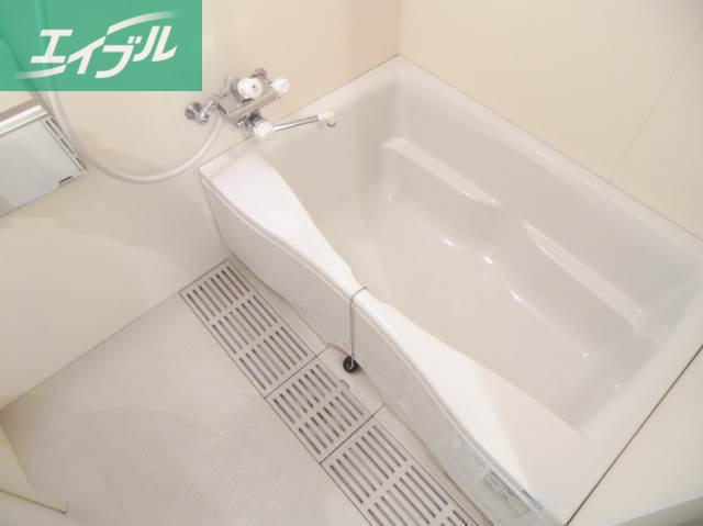 バス・シャワールーム　バスルーム