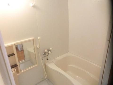 バス・シャワールーム　バス