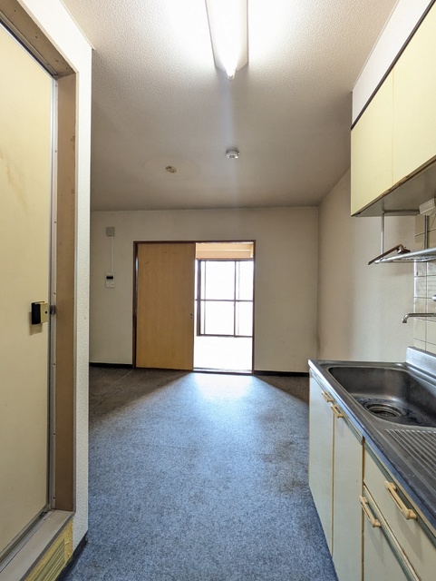 居室・リビング　※クリーニング前の写真です