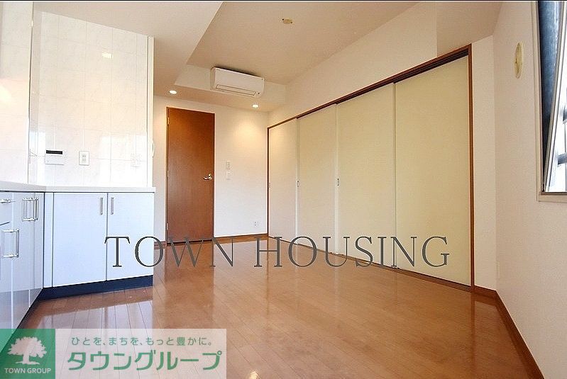 居室・リビング　お問合せは(株)タウンハウジングレジデンス事業部　赤坂店・…