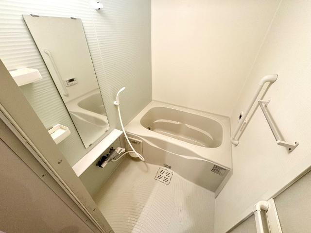 バス・シャワールーム　バス