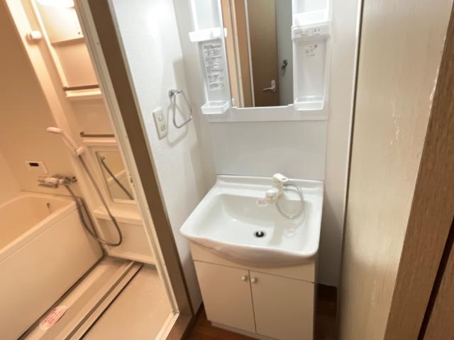 洗面設備　洗髪洗面化粧台