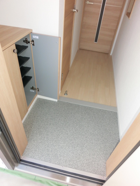 玄関　サニーヒルズIII101　玄関