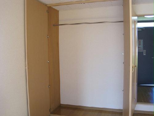 収納　クローゼット